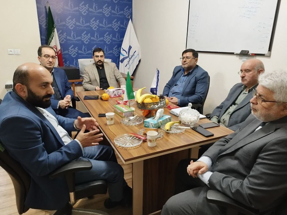 حضور محمدحسن عاقل منش رییس کمیسیون گردشگری شورای اسلامی شهر رشت در جلسه کارگروه هلدینگ دانش بنیان پیشگامان