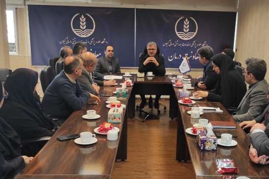 نشست دکتر آشوبی با معاون درمان و مدیران ستادی دانشگاه علوم پزشکی گیلان